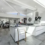 La Glycine Tatil Evi