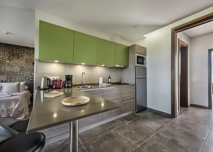 La Glycine * カストロ・マリン