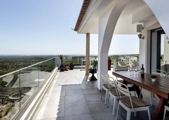 La Glycine カストロ・マリン